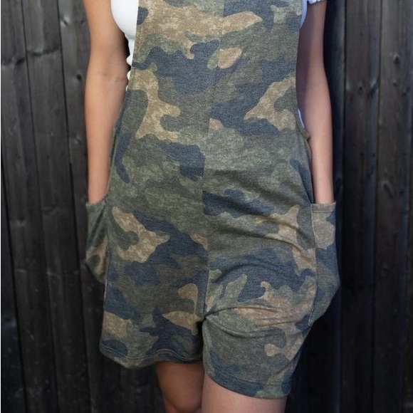 7th Ray Camouflage Overall Romper in Green - S,M,L, NWT, Pockets, Sleeveless - Picture 3 of 6
